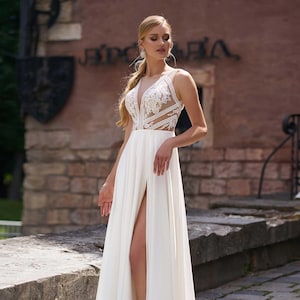 Lace Corset Wedding Dress, Beach Wedding Dress, Flowing Wedding Dress with Slit, Chiffon Bridal Gown, Summer 2025 Wedding Dress, Custom Size