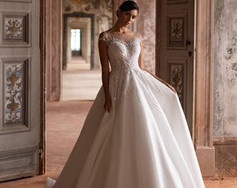 heart shaped corset wedding dress Wedding Dress 2026 A-line Tulle Ivory Long Sleeves Sweetheart Long