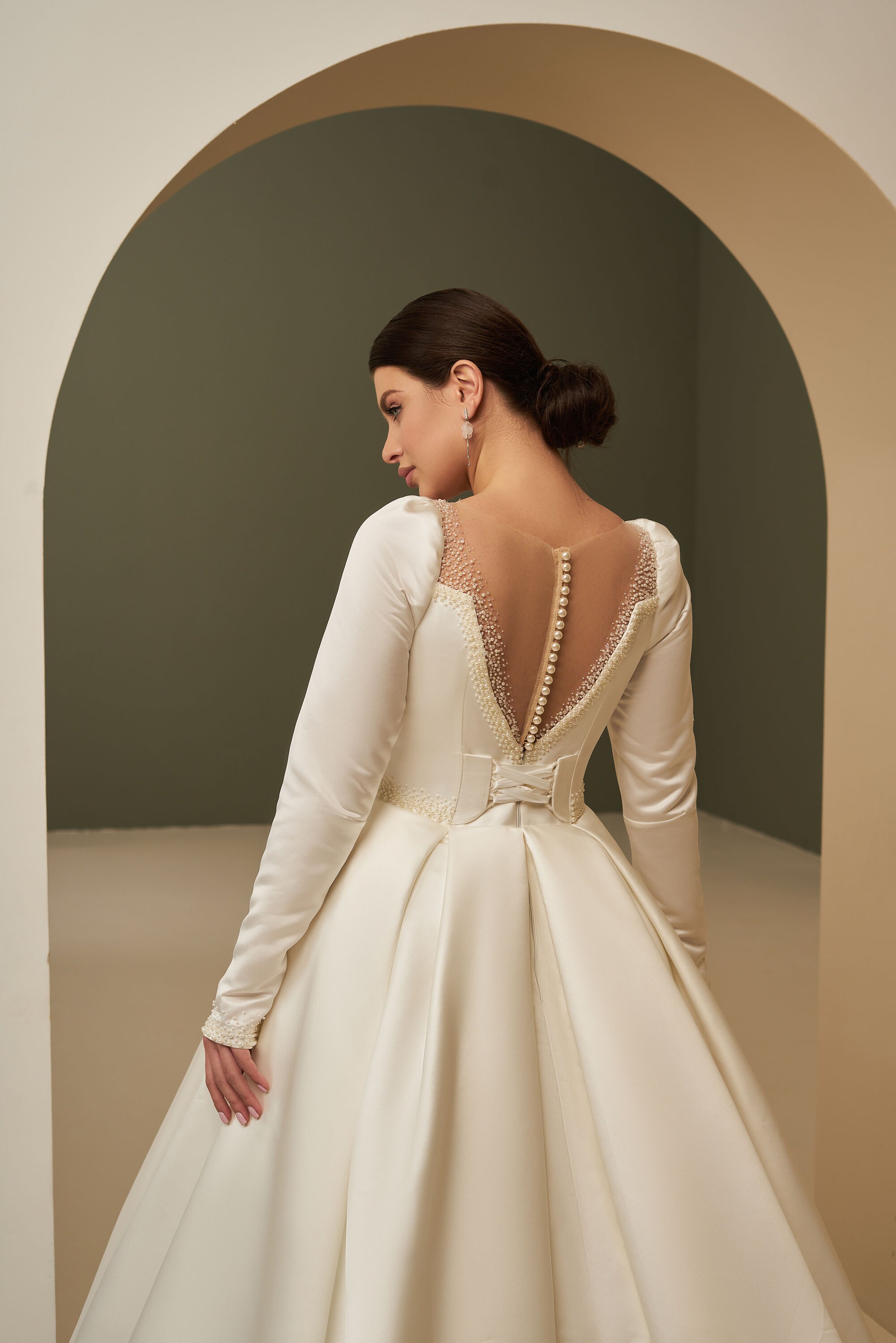 Fairytale Satin Princess Wedding Dresses With Pearls, Ball Bridal Gown Fairytale Satin Princess Wedding Dresses With Pearls, Ball Bridal Gown