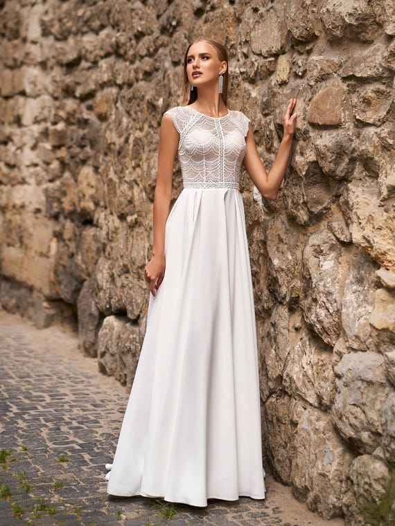 Dainty Chiffon Wedding Dress, Bridal Dress with Closed Lace Macrame Top, Buttoned Back Dress, Simple & Elegant Wedding Dress, Train Dress Dainty Chiffon Wedding Dress, Bridal Dress with Closed Lace Macrame Top, Buttoned Back Dress, Simple & Elegant Wedding Dress, Train Dress