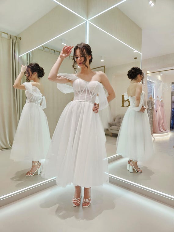 Elegant Corset Wedding Dress, Flowing Midi Wedding Dress, Simple Tea Length Short Bridal Dress, Minimalist Wedding Dress, Simple Bridal Gown