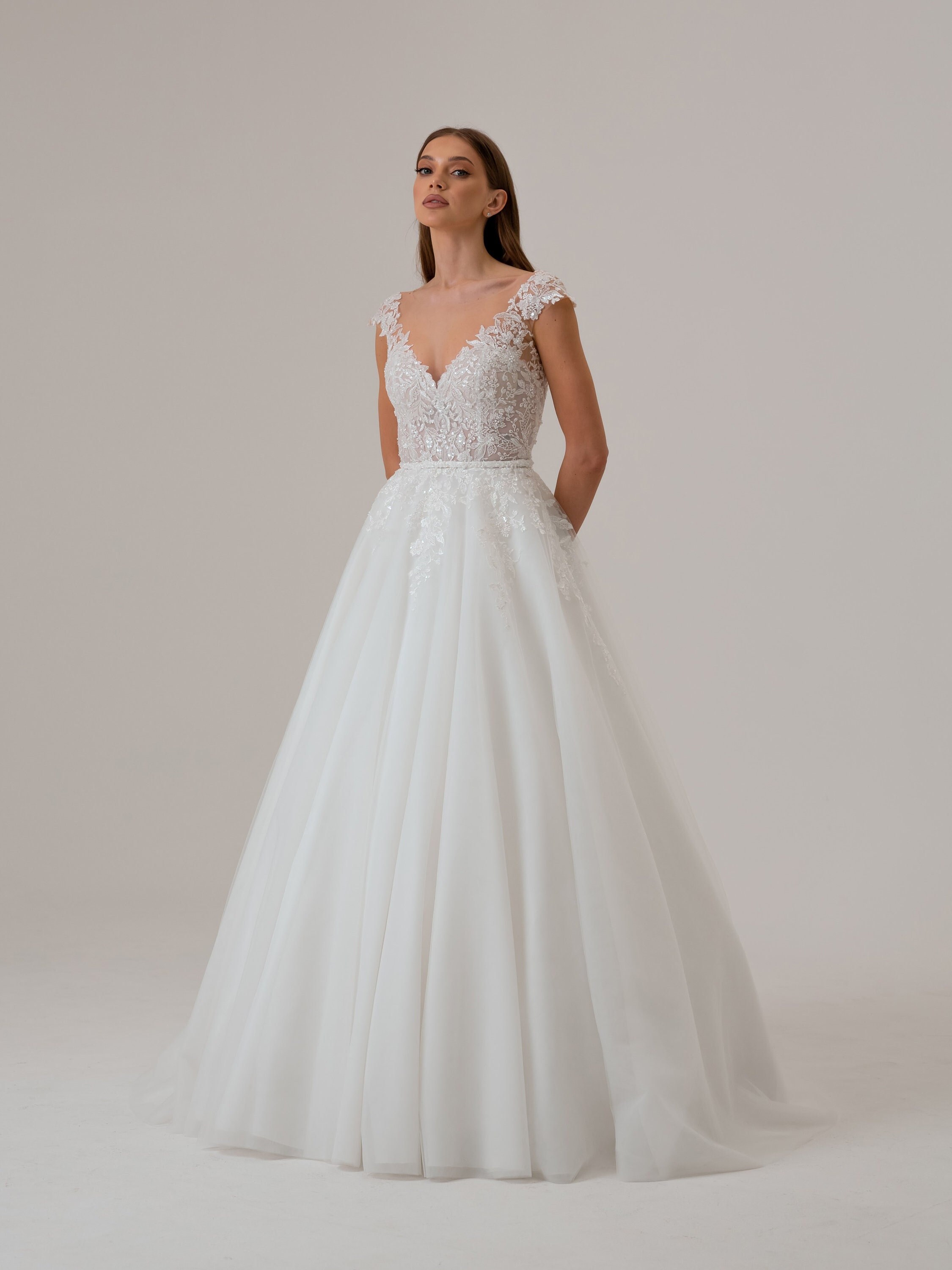 Ivory a line wedding dress hotsell