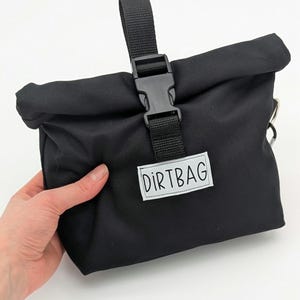 Dirtbag Schwimmtasche. Wasserabweisende Tasche mit effizientem Verschlusssystem.