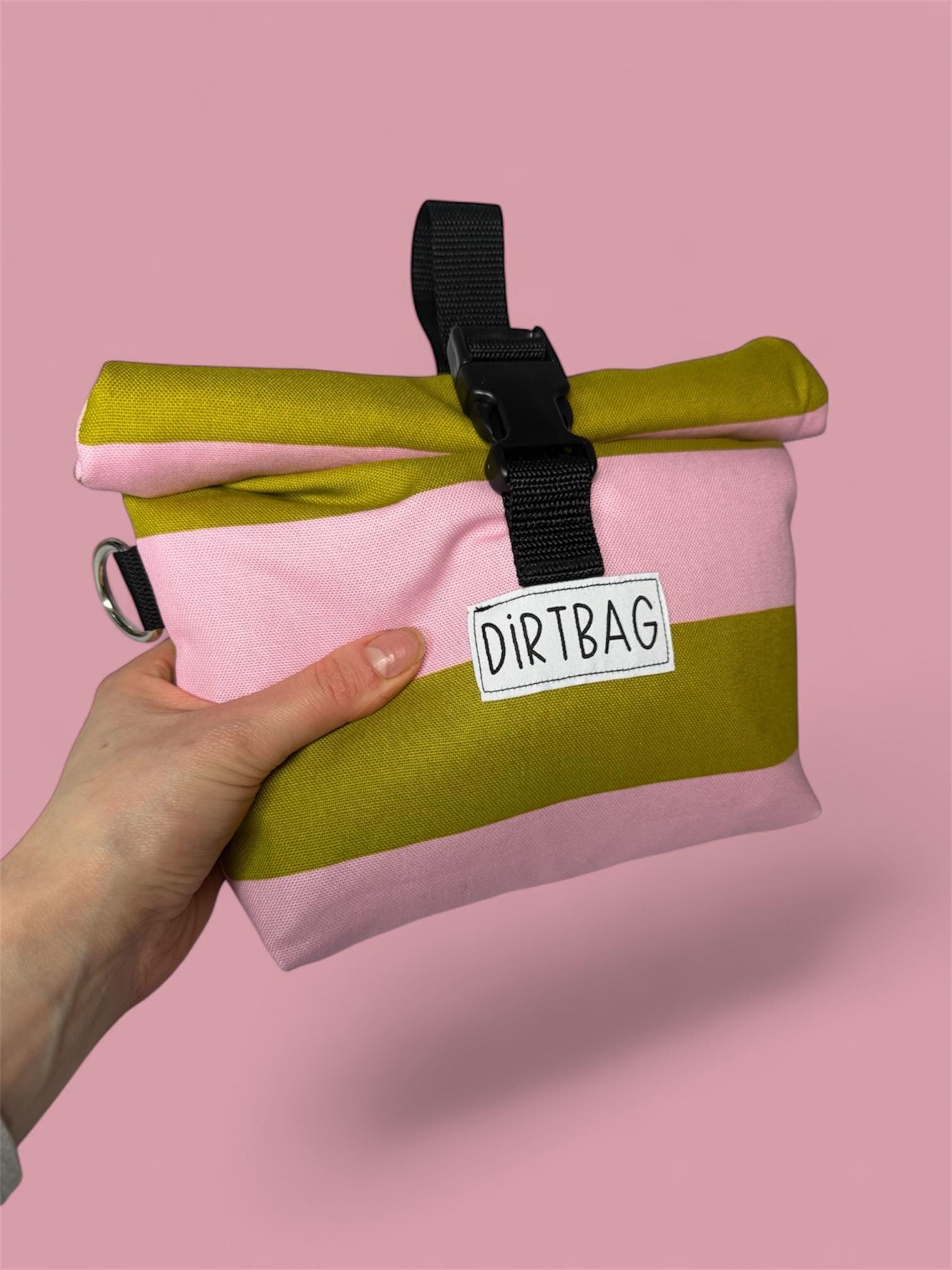 Dirtbag Swim bag. Water resistant bag with efficient closing system.