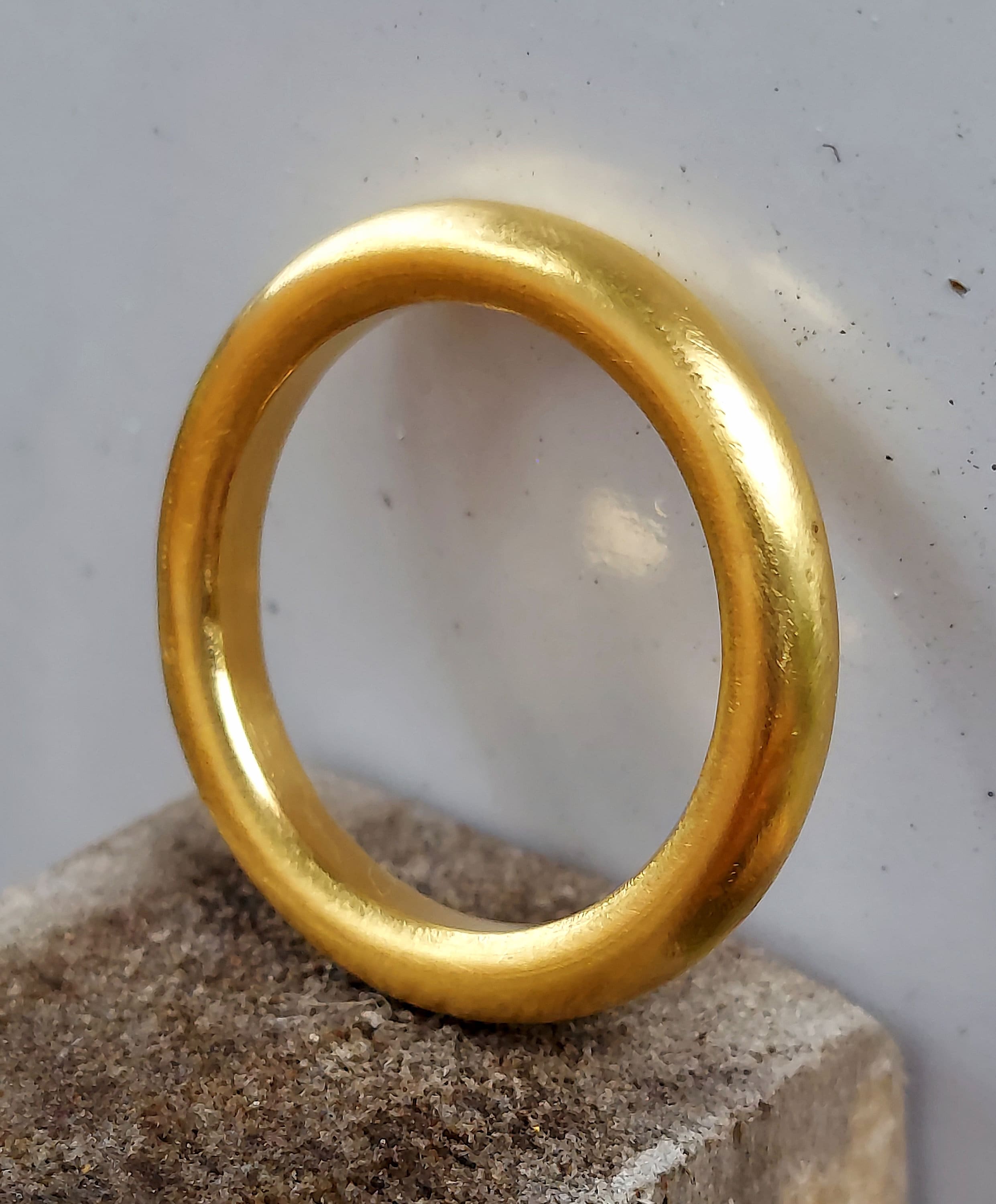 24kゴールド リング 自由に調節でき 楽天市場】K24 純金 ゴールド リング 2mm 【6～13号】 指輪 24k