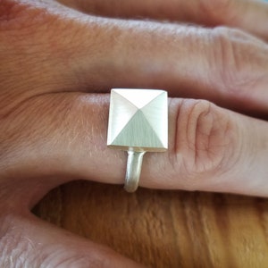 Pyramid Ring - Statement Ring - Sterling Silver Ring- Chunky Silver Ring - Alternative Engagement Ring - Gift for Her - Gemstone Ring -