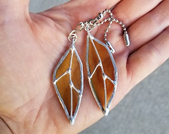 LEAD-FREE pale yellow leaf light pulls, set of 2 leaves | sun catcher, nature decor, fan light chain, hanging mini leaves stained glass
