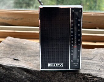 Vintage 1970s Classic SONY Transistor AM FM Radio 3F-85W Tokyo Japan with Original Case Music Portable Audio Collectible Memorabilia