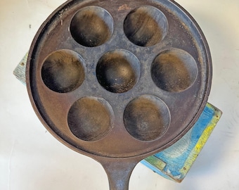 Patelnia żeliwna Griswold nr 32 | 962 Duńska patelnia do naleśników i jajek w koszulce Aebleskiver w stylu retro, narzędzie kuchenne w stylu farmhouse