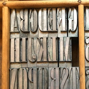 Vintage Metall LETTERPRESS Typ 72 PT Serif Font Blocks sind 1 Zoll groß WÄHLEN Großbuchstaben Druck Typografie Original Blei Block Bild 2