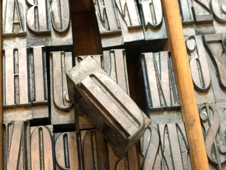 Vintage Metall LETTERPRESS Typ 72 PT Serif Font Blocks sind 1 Zoll groß WÄHLEN Großbuchstaben Druck Typografie Original Blei Block Bild 6