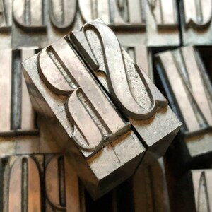 Vintage Metall LETTERPRESS Typ 72 PT Serif Font Blocks sind 1 Zoll groß WÄHLEN Großbuchstaben Druck Typografie Original Blei Block Bild 8