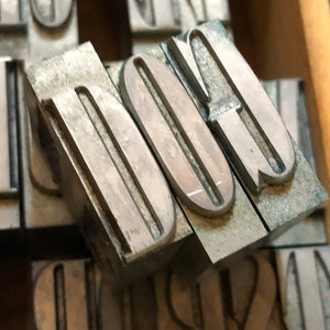 Vintage Metall LETTERPRESS Typ 72 PT Serif Font Blocks sind 1 Zoll groß WÄHLEN Großbuchstaben Druck Typografie Original Blei Block Bild 1