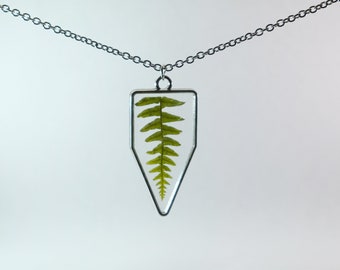Edgy Green Fern Necklace