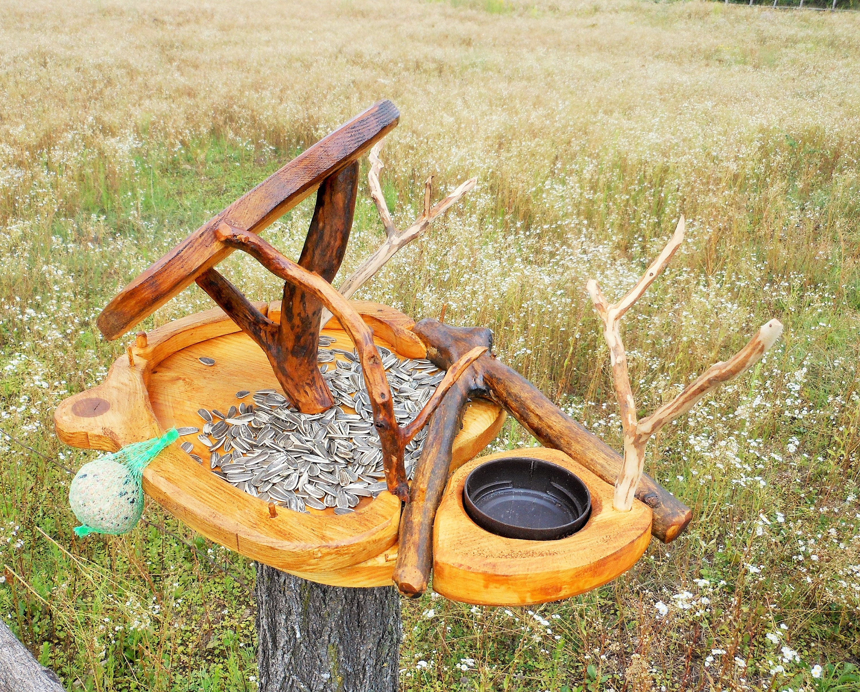 Vogelfutterhaus Mit Trunke Handarbeit Up Cycling Trunke Und