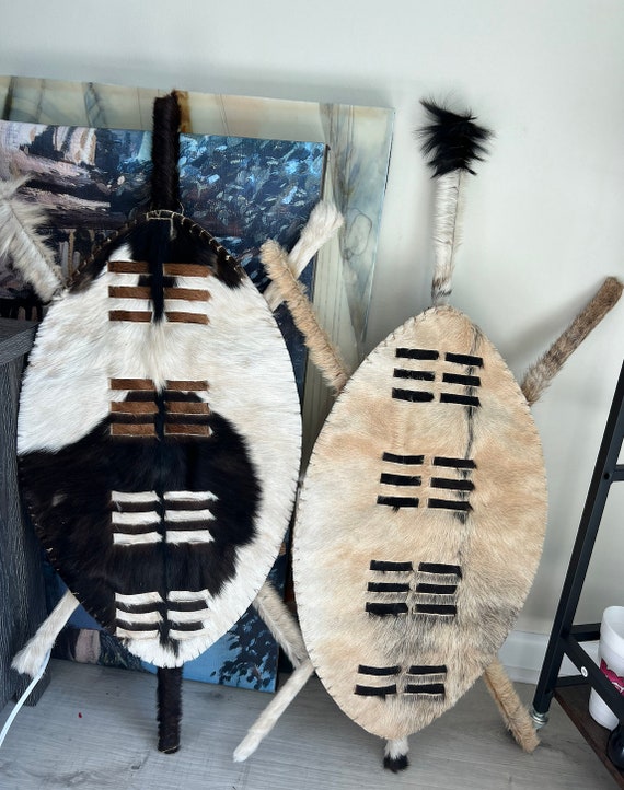 アフリカ盾　台座付き アフリカ盾 台座付き