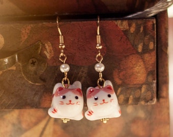 Kawaii Pink Flying Neko Earrings, porcelain cute cat & pearl earrings, lucky cat earrings, japanese cat earrings