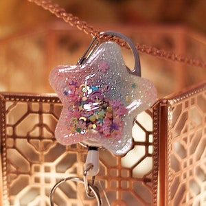 Cute Star Shaker Reel/Badge Reel/Nurse Badge/Badge Holder/ID Holder/Badge Reel/Nurse Gift/Name Badge/Retractable Badge