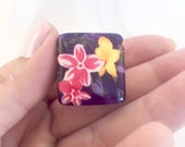 Vintage lucite ring, resin floral ring, chunky retro plastic ring, rockabilly jewelry, uk size p, 60s flower power jewelry, xmas gifts