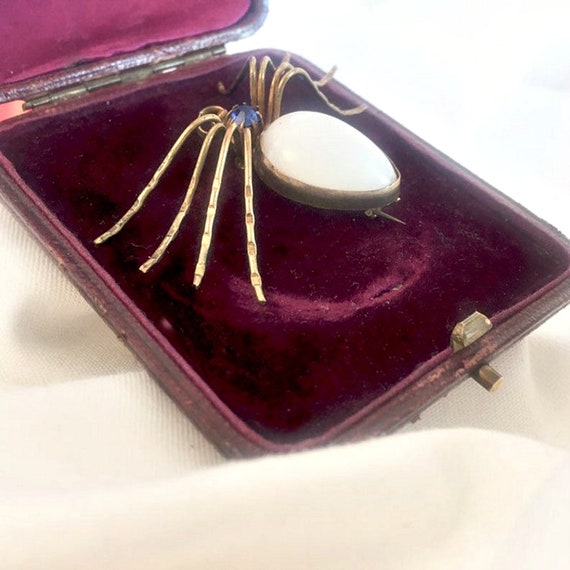 Art Deco large white spider brooch, 1920's white