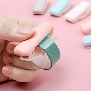 Cortador de cinta de enmascarar portátil de plástico de color caramelo para manualidades, álbumes de recortes y manualidades