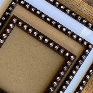 Hand Painted Brown Bobbin Picture Frame with Daisies | Made to Order