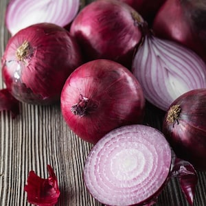 Burgundy Red Onion Seeds - Organic & Non Gmo Onion Seeds - Heirloom Onion Seeds - Fresh USA Grown Seeds - Grow Your Own Onions At Home!