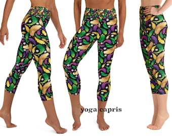Mardi Gras Leggings d'entraînement pour femmes, pantalon de yoga, plumes, capris, diamants, carnaval, festival de course, perles de la Nouvelle-Orléans, vêtements de sport amusants, vert violet