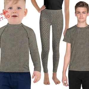 Może przedstawiać: Zestaw odzieży dla dzieci i młodzieży, rozmiary 2T-20, oraz unisex. Zestaw zawiera koszulkę z długim rękawem, legginsy i koszulkę z krótkim rękawem. Wszystkie elementy mają czarno-beżowy geometryczny wzór. Widoczne jest słowo "Unisex".