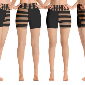 Pirate Yoga Shorts Woman Beige Striped Workout Sports Bra Cosplay Halloween Costume Activewear Running
