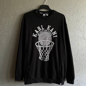 KARL KANI Hoop Dreams Turn To Reality Men&#39;s Sweatshirt with Pockets Big Logo Basketball Size XL Color Black White
