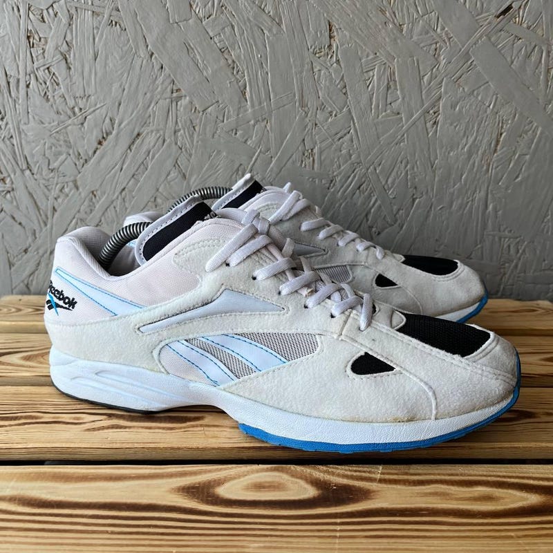 90s Reebok Tag Vintage 1990s Reebok Shoes - Etsy