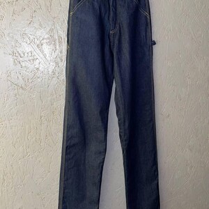 Vintage 80-tals WRANGLER Dam Cowboy Western USA Denim Jeans Arbetsbyxor Läderlapp Logotyp Storlek 26 x 36 Färg Marinblå Indigo bild 4
