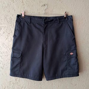 Dickies Men&#39;s Streetwear Work Cargo Multi-Pockets Shorts Small Logo Größe 36 Farbe Navy