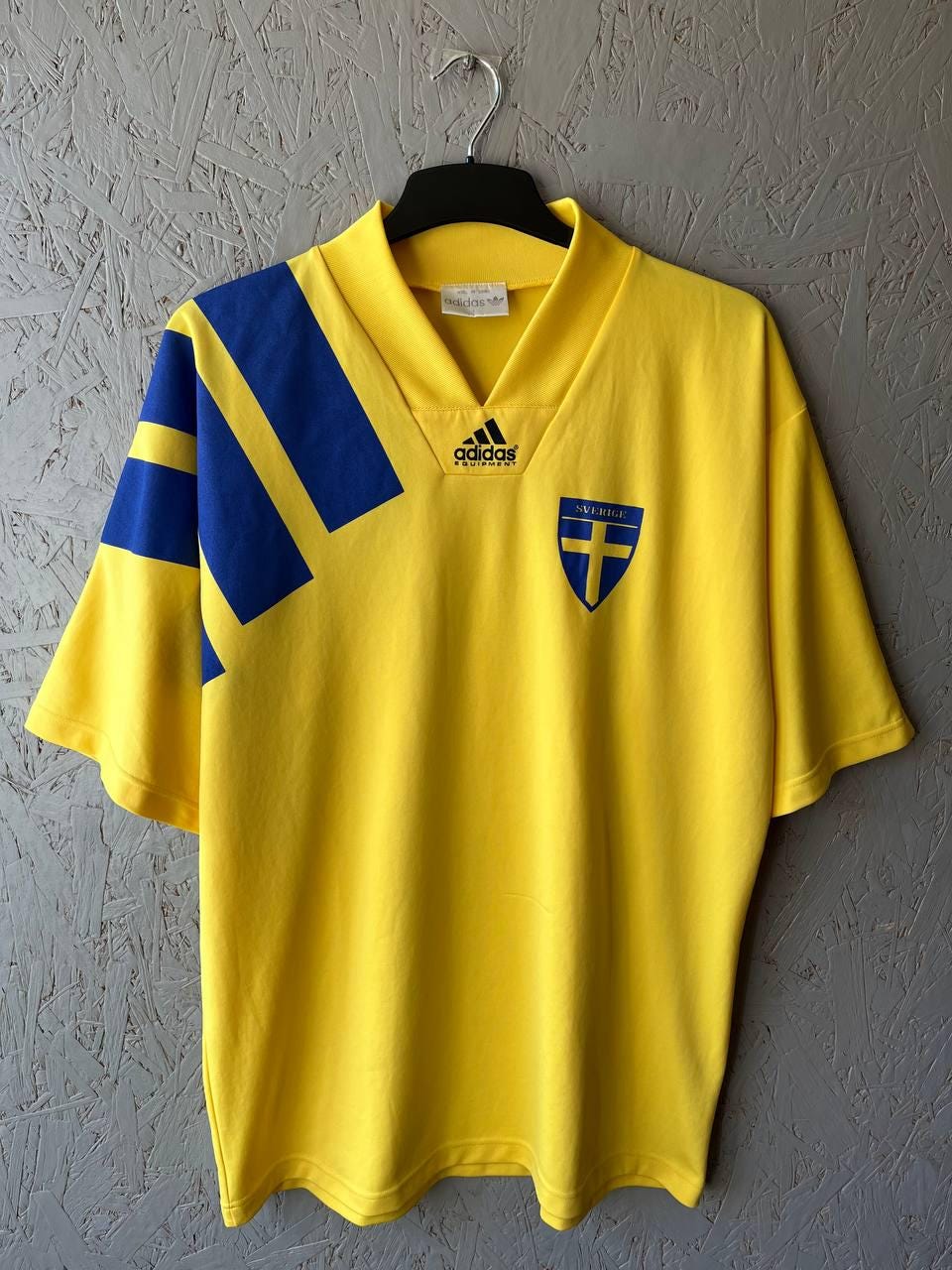 ウェア 90s  gameshirt uniform Sweden il_fullxfull.7932326258_fr98.jpg