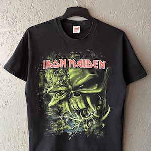 IRON MAIDEN The Final Frontier POLERA DE HOMBRE IMPRESION DTG - POLERAS A UN CLICK