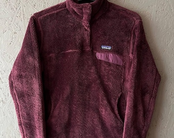 Patagonia Synchilla Re-Tool Snap-T Women's Fleece Pullover Teddy Sweatshirt Small Logo Size M Color Cherry