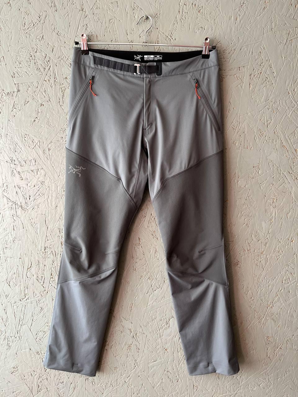 アークテリクス メンズ アウトドア ナイロンパンツ ハイキング