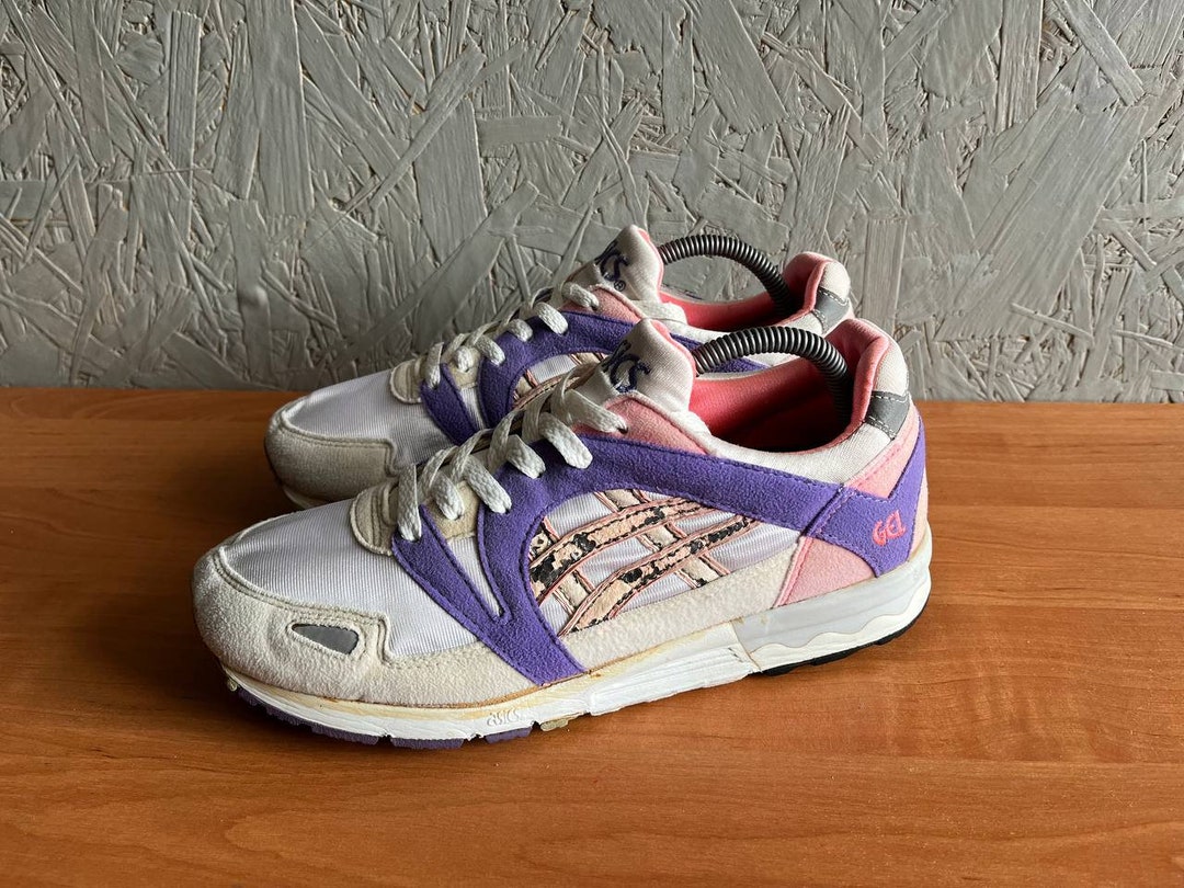 Vintage 90s ASICS GEL Korea Sneakers Men's Rare Running