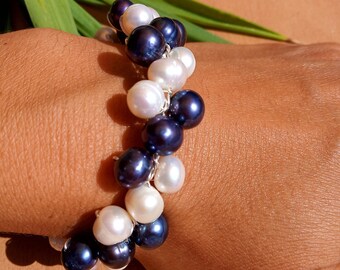 Pulseira de pérolas do Taiti, pérolas do Taiti, pulseira preta e branca, pulseira enrolada em arame, pulseira de pérolas genuínas, pérola negra, autêntica
