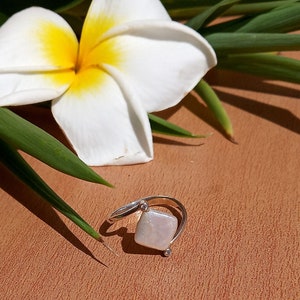 Silver Pearl Ring, Geometric Ring, Anniversary Ring, 925 Sterling Silver, June Birthstone, Genuine pearl ring, Baroque Pearl Ring, Raw pearl