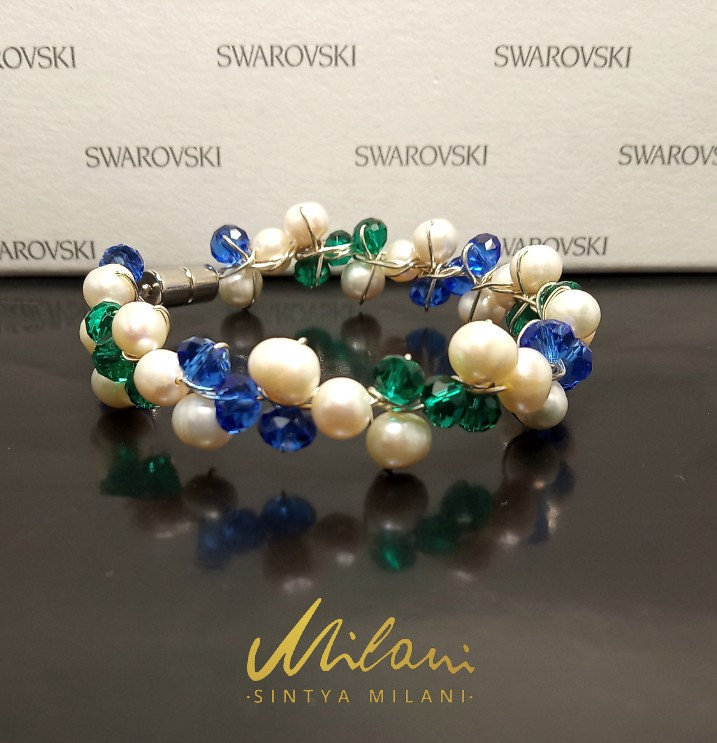 Jan Logan Opal And Pearl Bracelet Jan Logan Pearl And Onyx