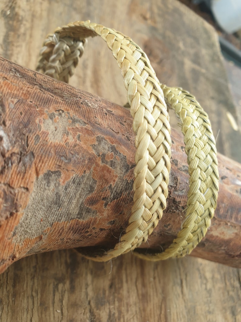 Handmade flax bracelet / poroporo Maori flax weaving image 3