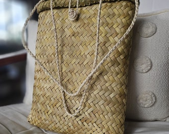 Handmade flax hand bag