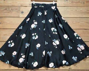 1970年代 チェルシーガール ブラック フローラル サテン サークルスカート