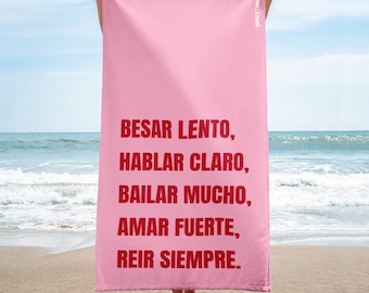 Statement beach towel “Besar lento” – Pink beach towel with saying – Summer, travel, gift idea