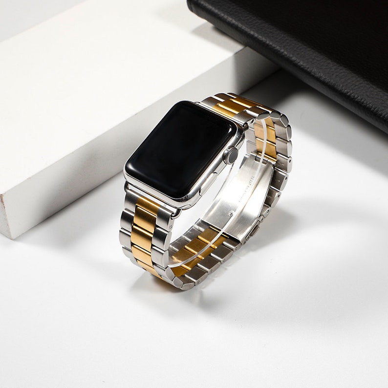running with stainless steel apple watch
