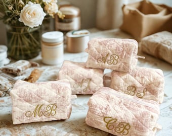 Personalized cotton gauze toiletry bag, quilted makeup bag & custom embroidery, bridesmaid proposal gift, bachelorette party favor