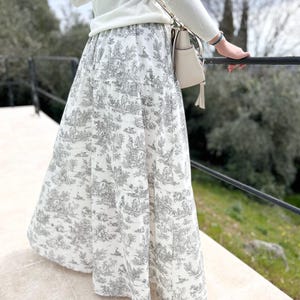 Jupe maxi longue évasée à volants en toile de Jouy, style bohème et romantique avec taille élastiquée confortable - cadeau élégant pour elle