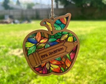 Teacher Ornament, Personalized Teacher Gift, Custom Apple Ornament, Classroom Decor for Teacher, Christmas Gift, Teacher Apprecation Gift
